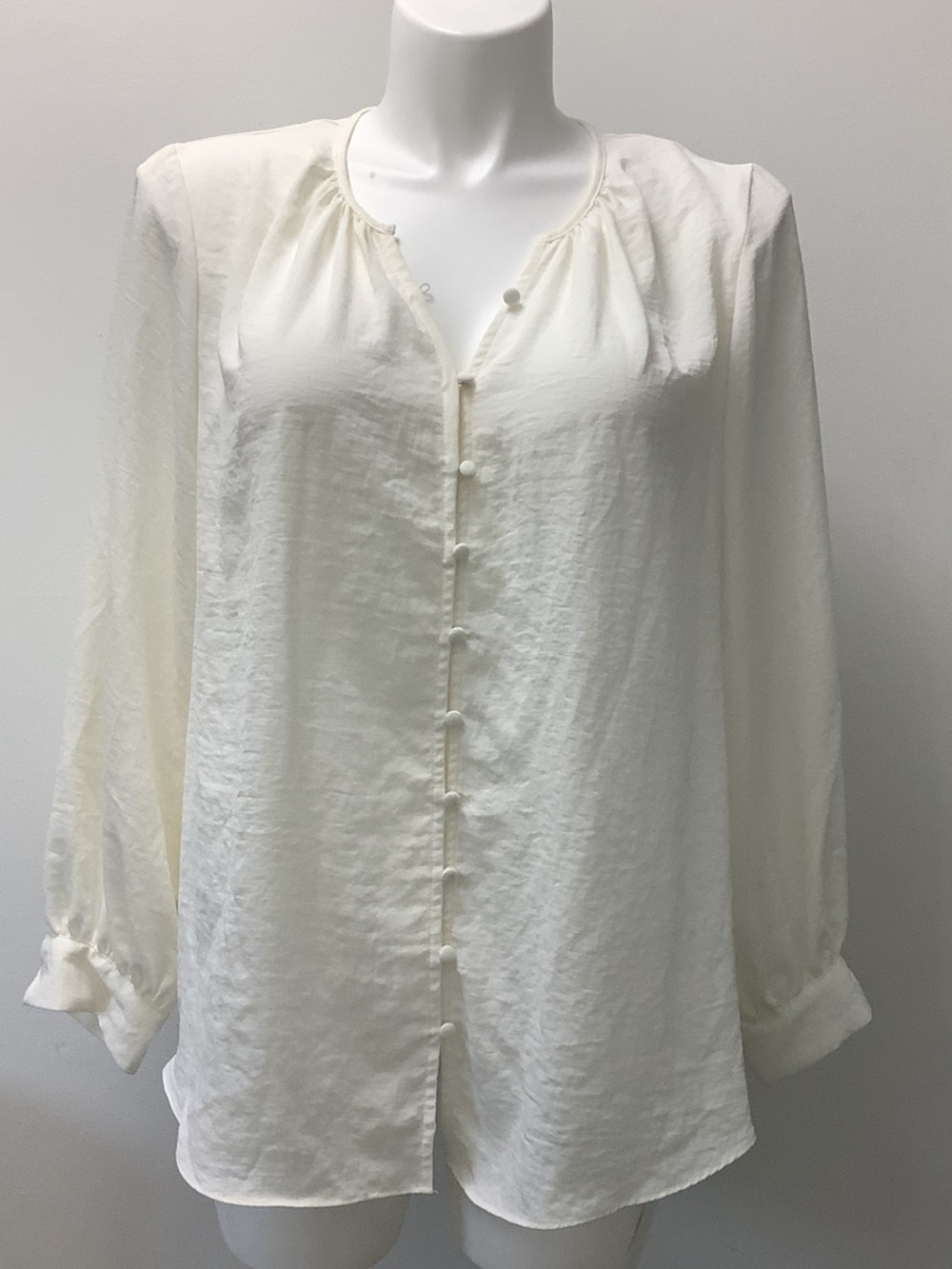 Nine West Cream Button-Front Long Balloon Sleeve Blouse size 1X Romantic
